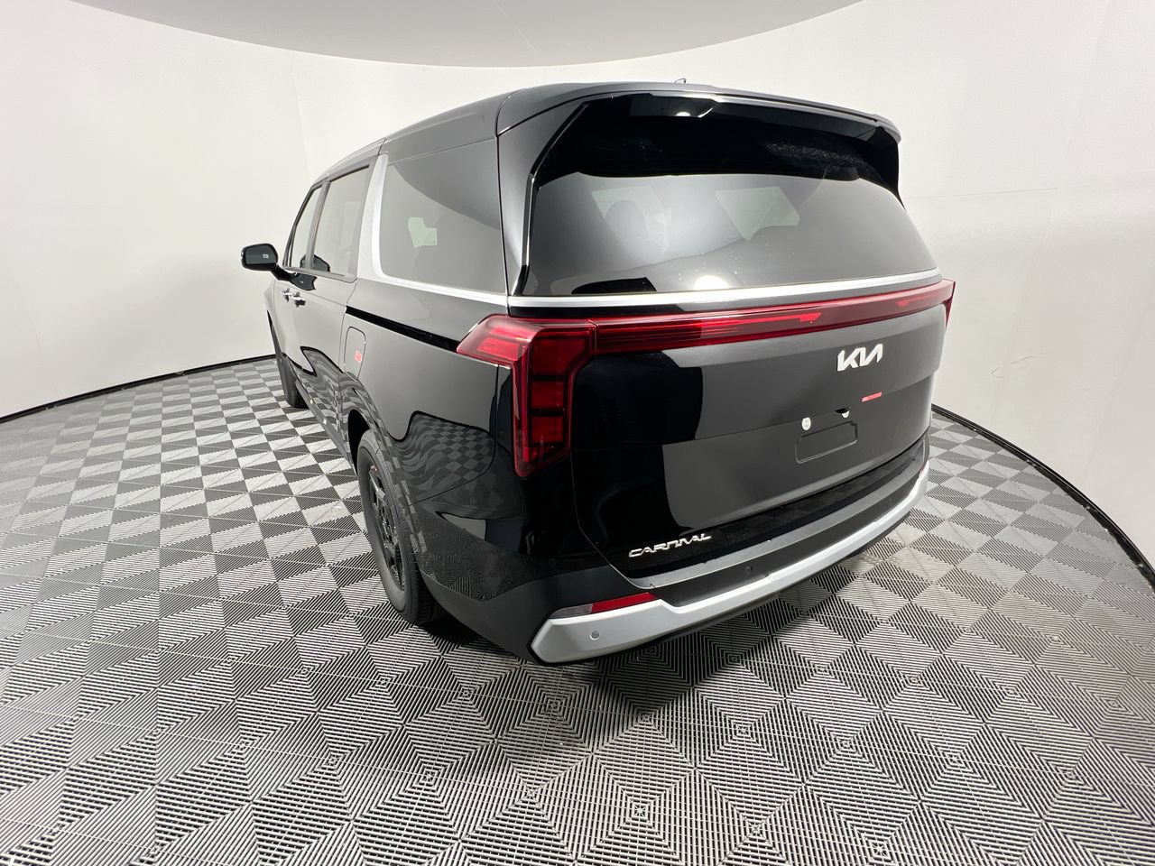 New 2026 Kia Carnival FWD image 7