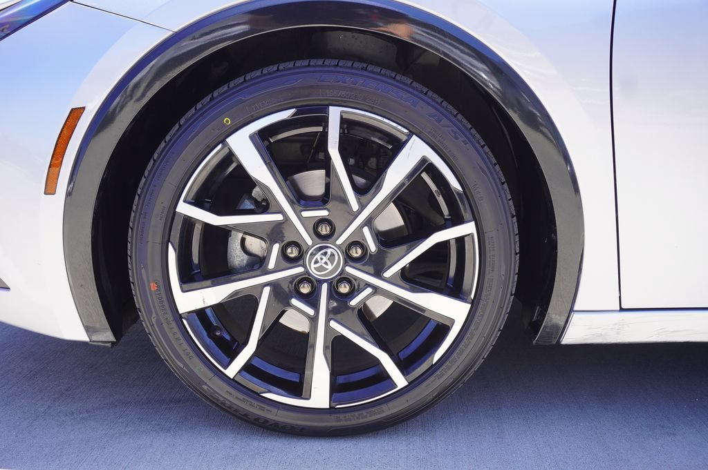 Used 2023 Toyota Prius Prime FWD image 22