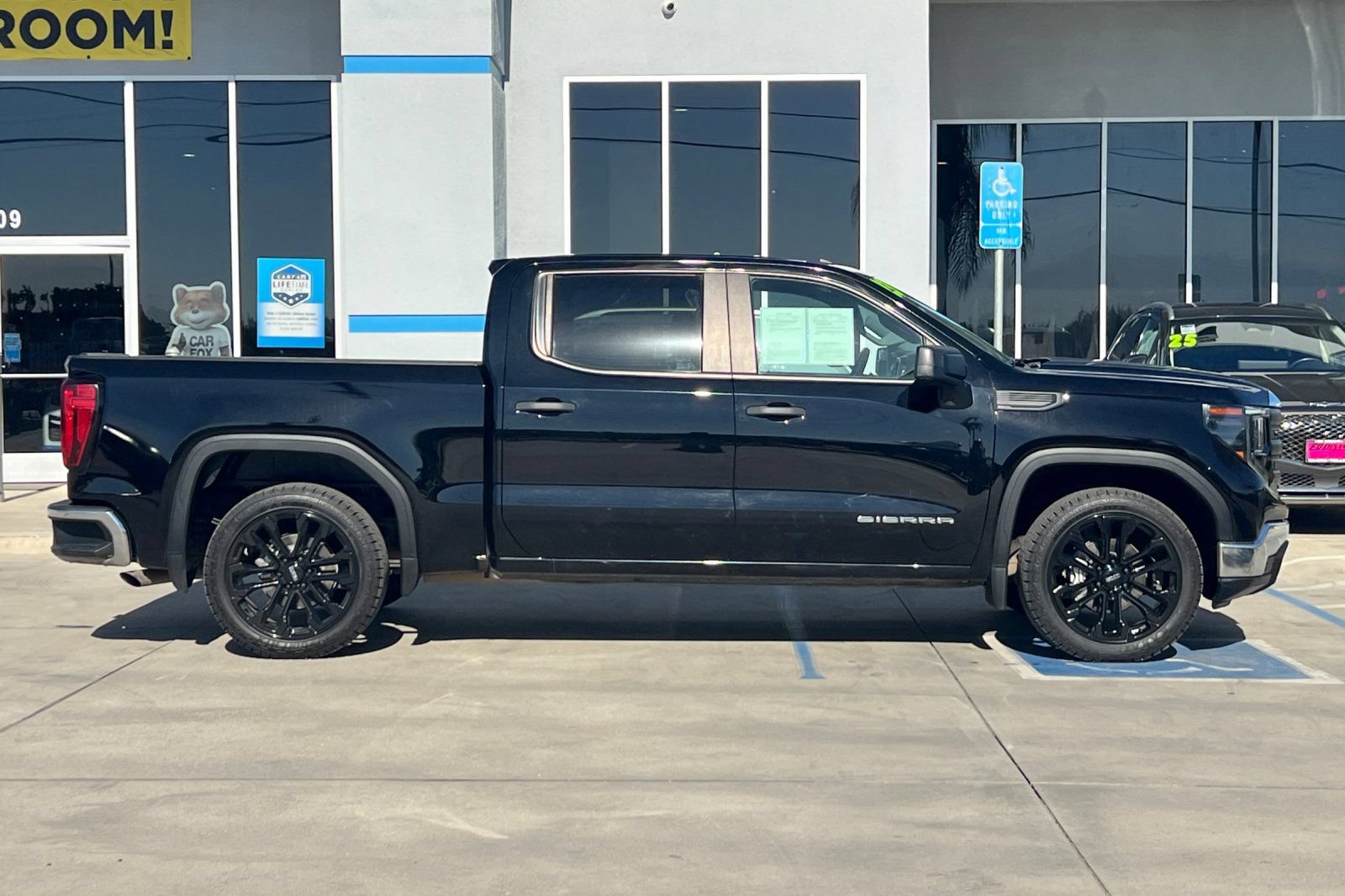 Used 2023 GMC Sierra 1500 Pro RWD image 3