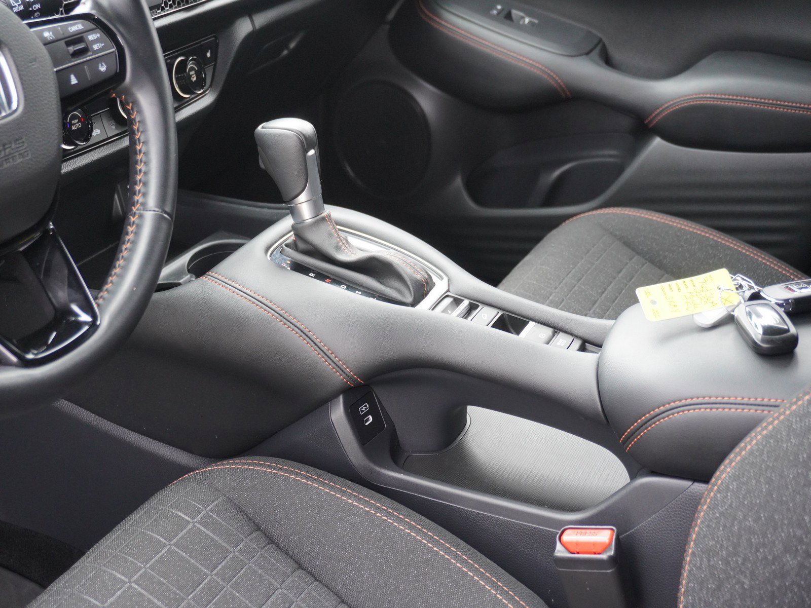 Used 2025 Honda HR-V Sport image 19