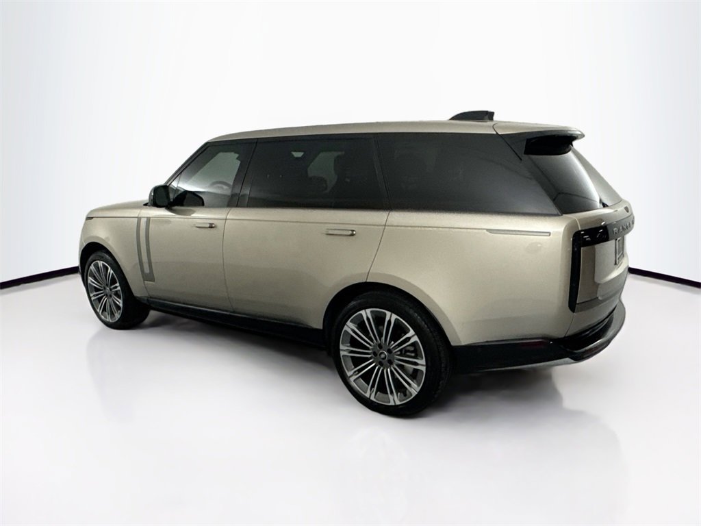 Used 2025 Land Rover Range Rover Long Wheelbase SE image 7
