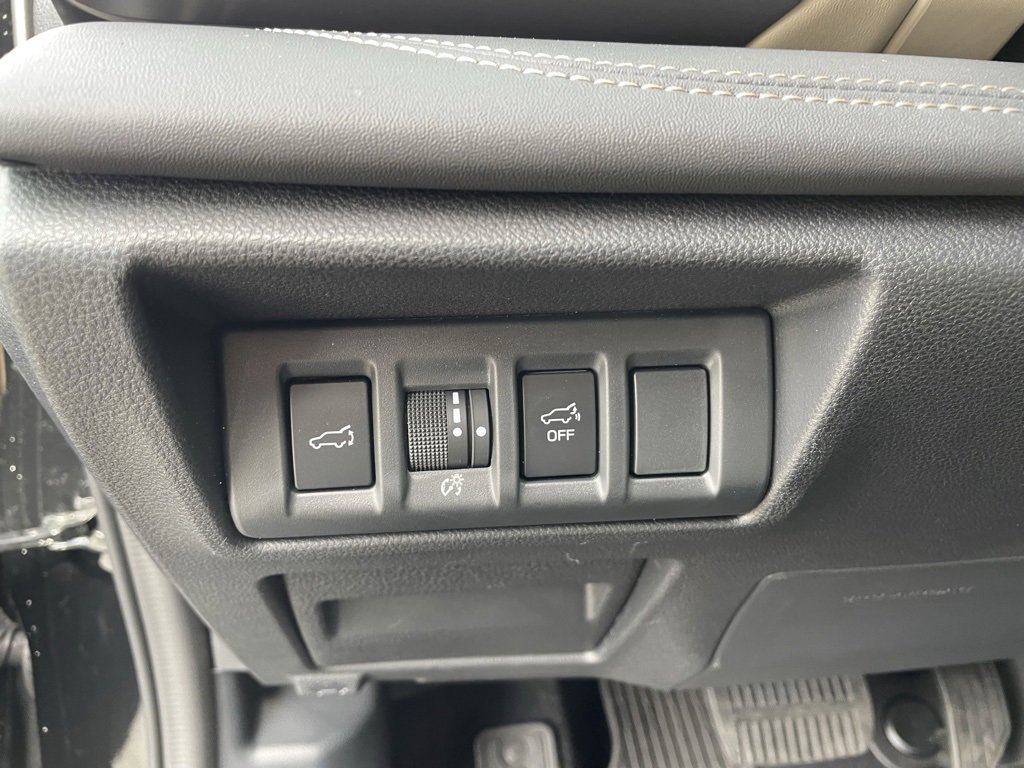 Used 2025 Subaru Outback Limited XT w/ Popular Package #2 image 13