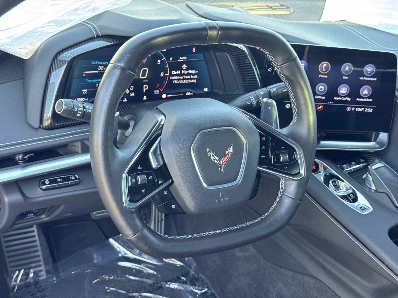 Used 2022 Chevrolet Corvette Stingray Preferred Cpe w/ Z51 Performance Package RWD image 10
