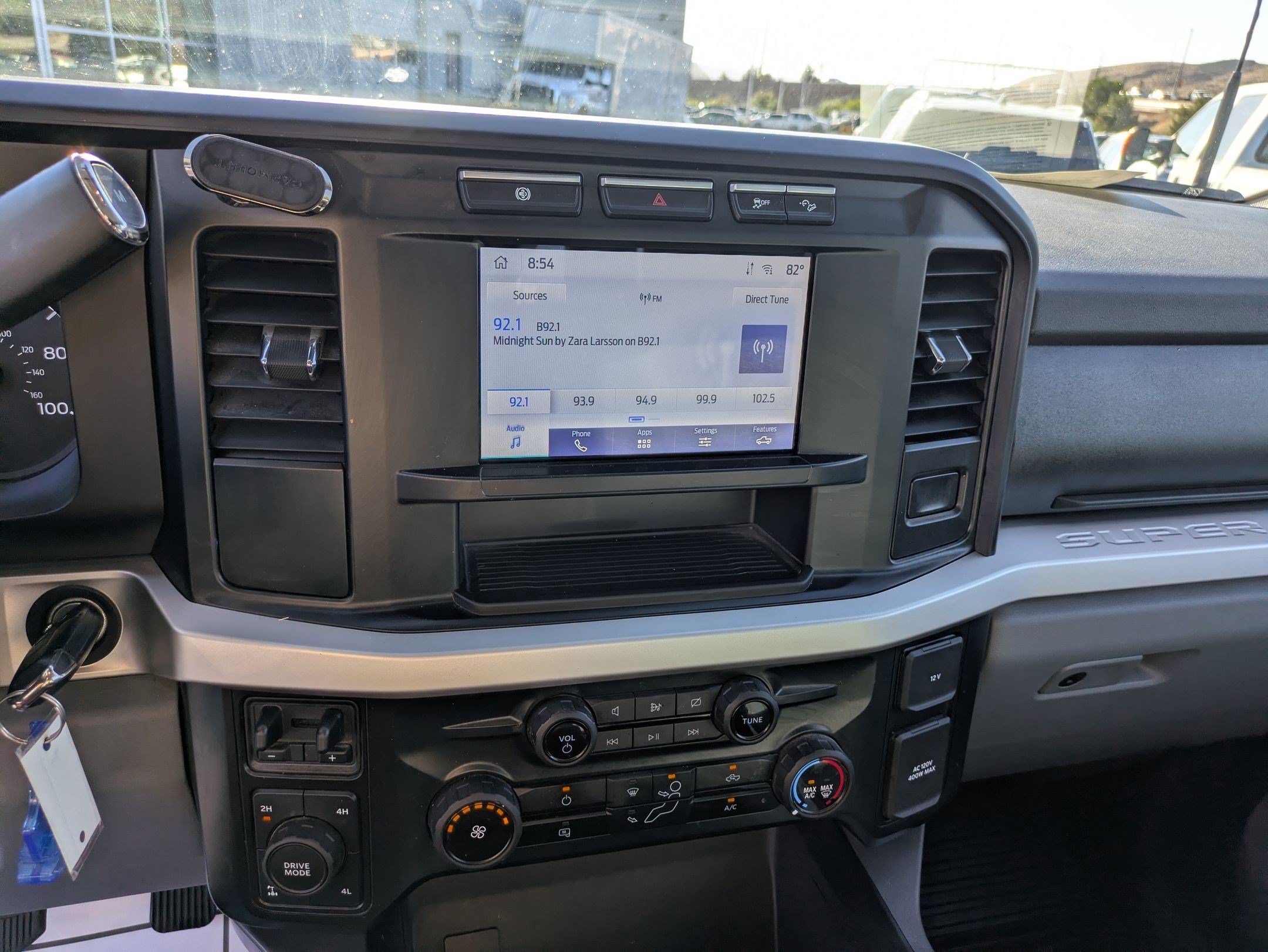 Used 2023 Ford F350 XLT AWD/4WD image 24