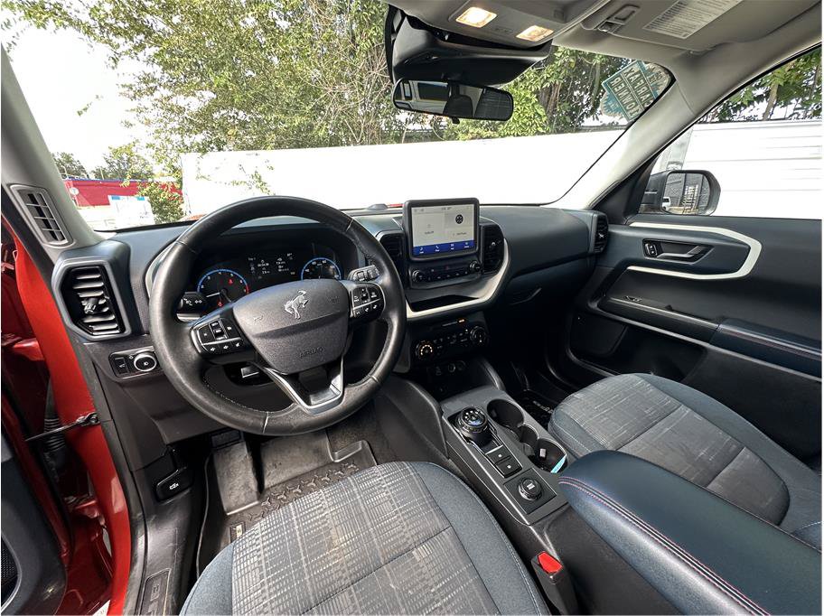 Used 2024 Ford Bronco Sport Heritage w/ Heritage Convenience Package AWD/4WD image 2
