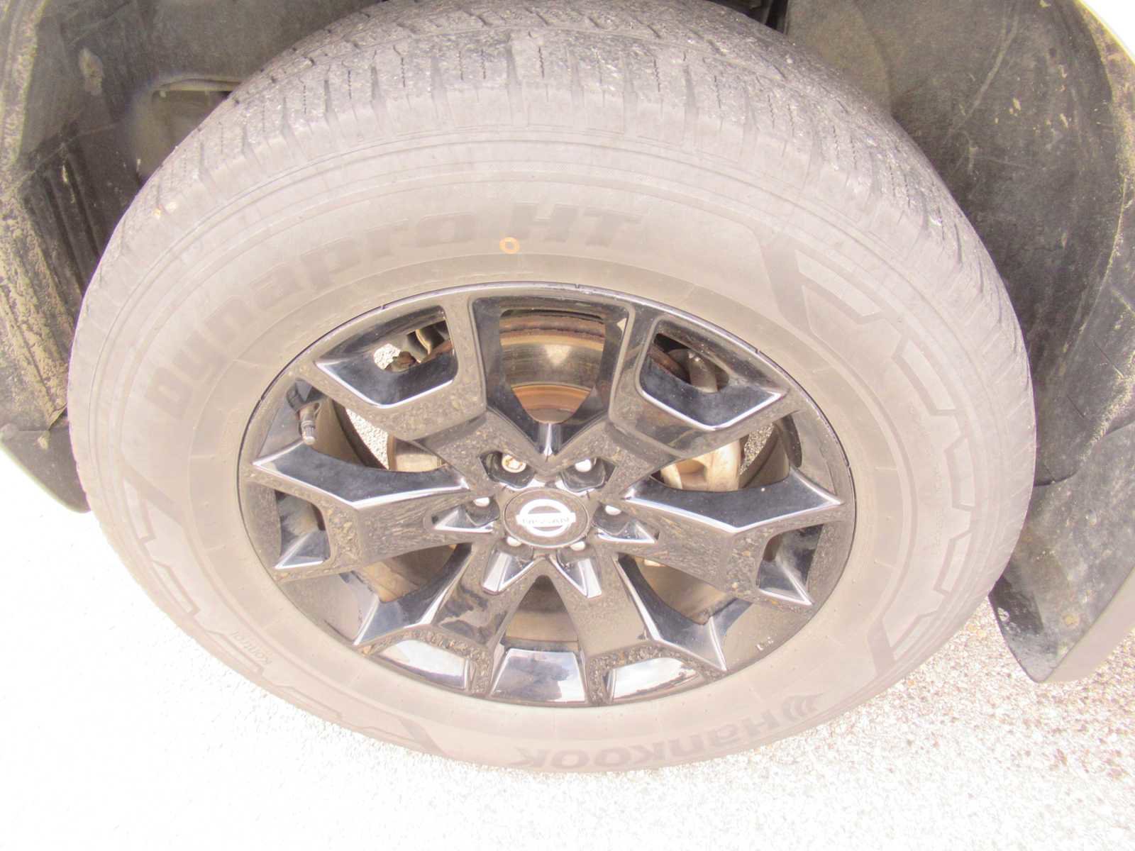 Used 2021 Nissan Frontier SV image 11