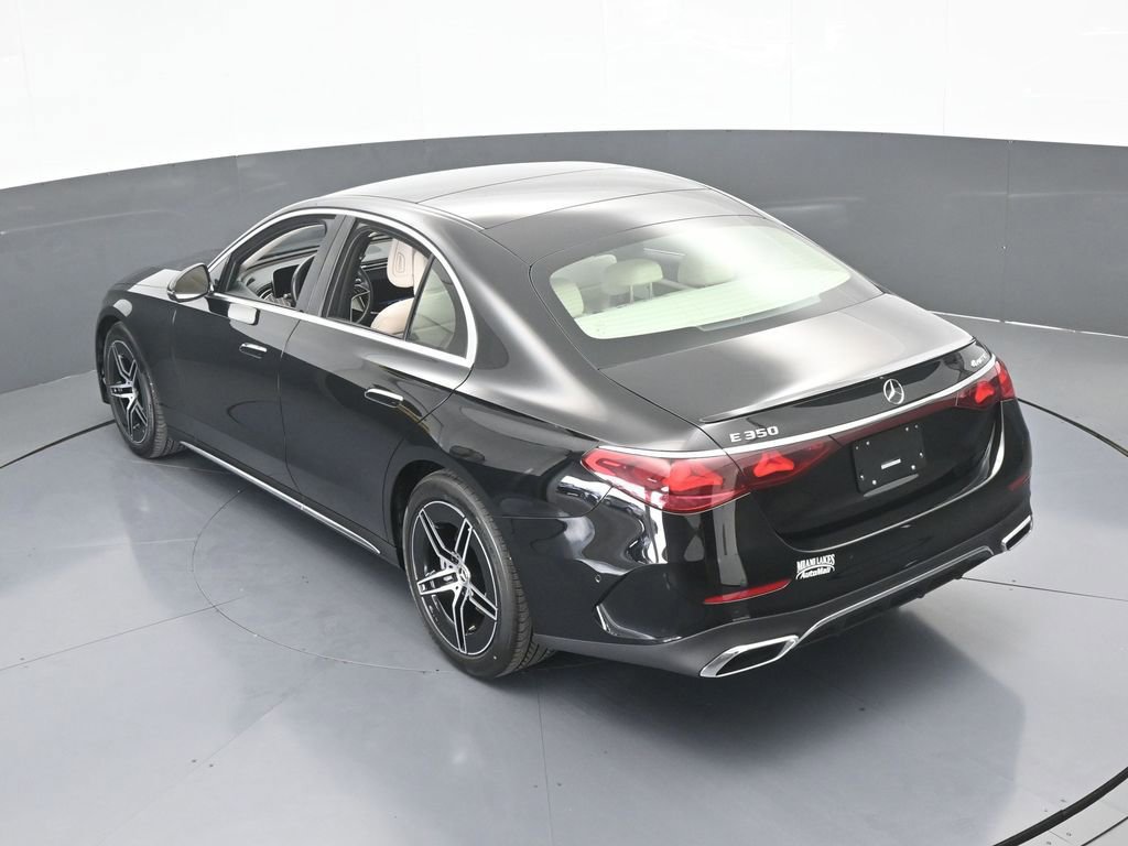 Used 2025 Mercedes-Benz E 350 4MATIC Sedan image 54