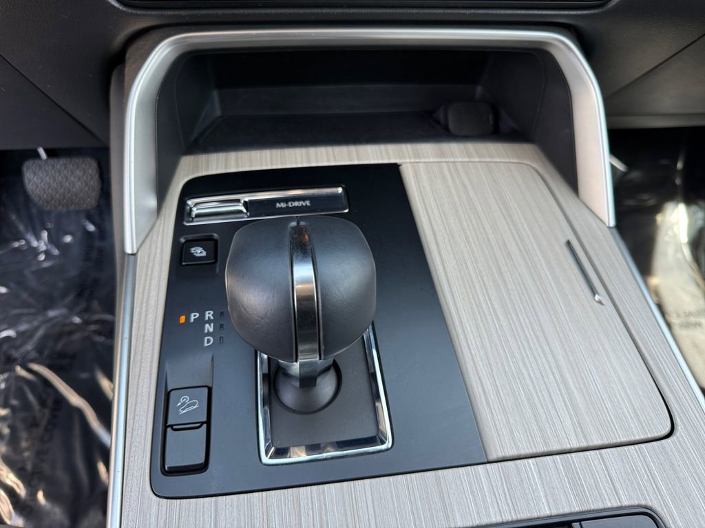 Used 2024 MAZDA CX-90 Plug-In Hybrid w/ Preferred image 18