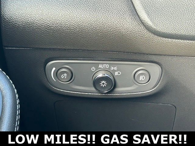 Used 2021 Buick Encore GX Select w/ Sport Touring Package FWD image 19