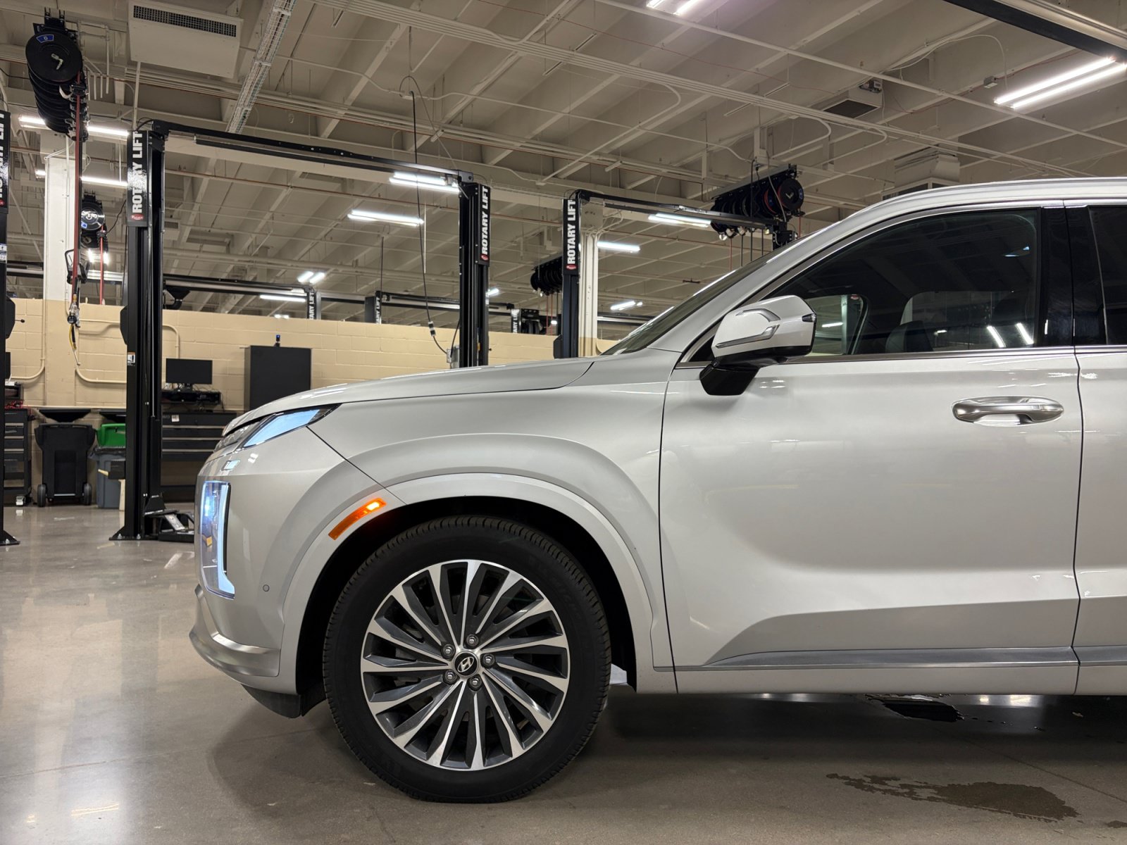 Used 2023 Hyundai Palisade Calligraphy AWD/4WD image 10