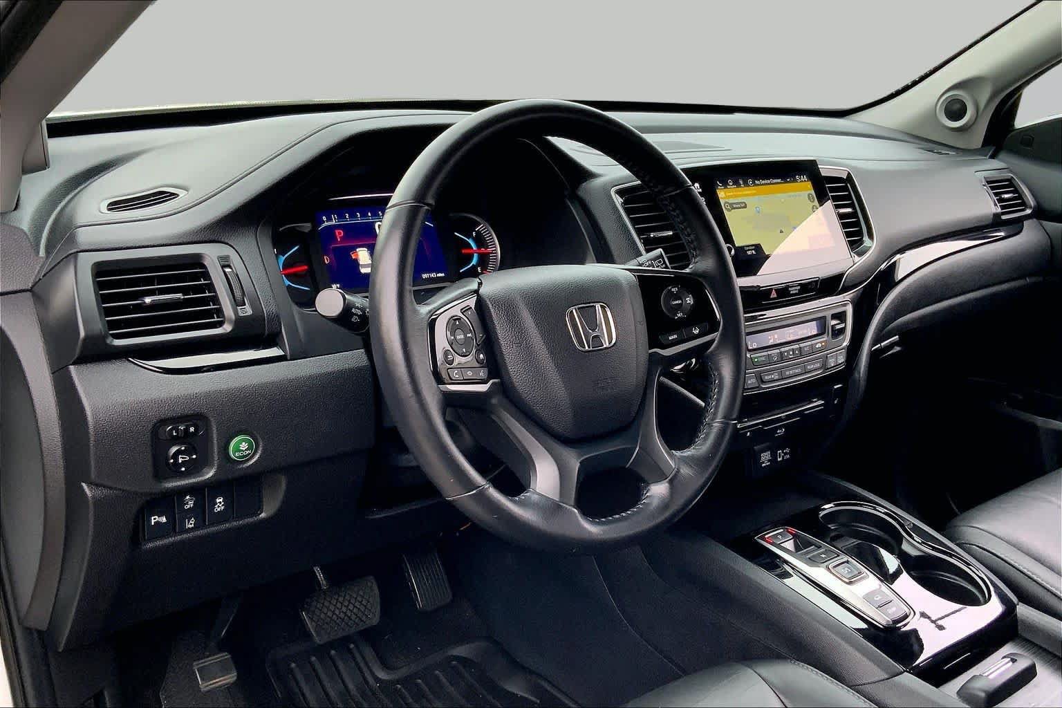 Certified 2020 Honda Pilot Touring image 18