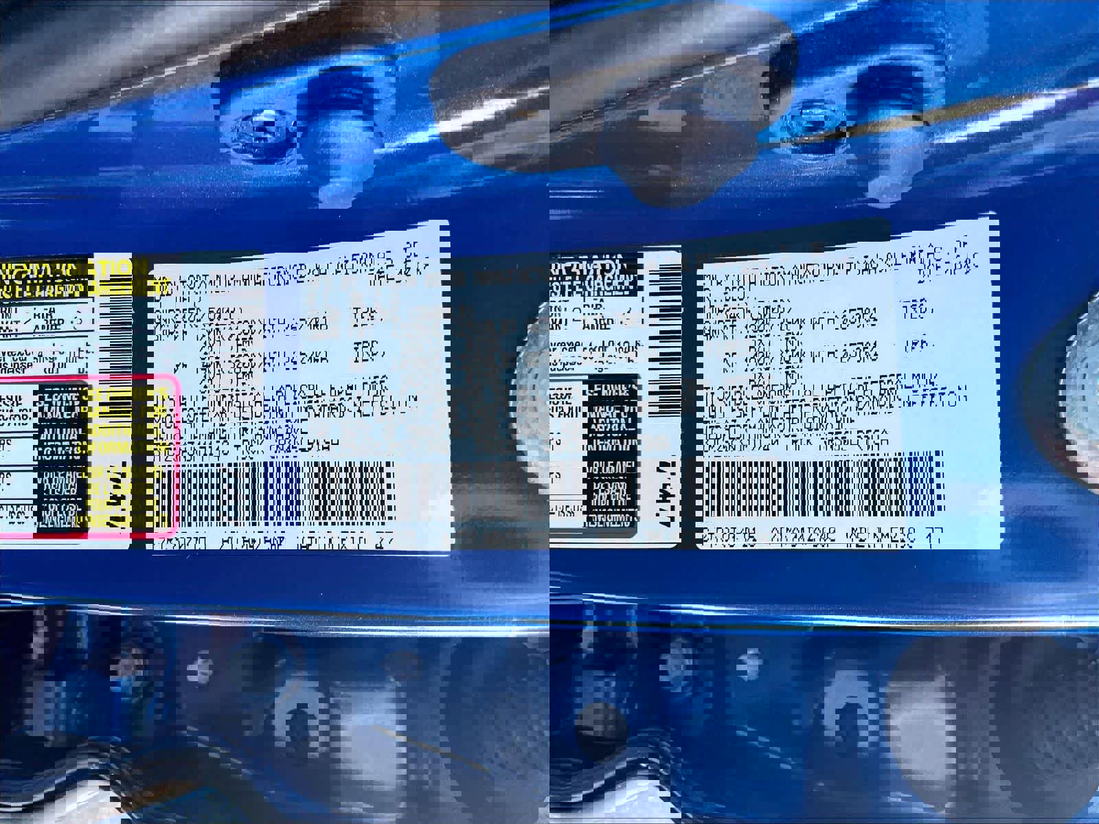 Used 2018 Toyota Tacoma TRD Off-Road w/ Technology Package image 31