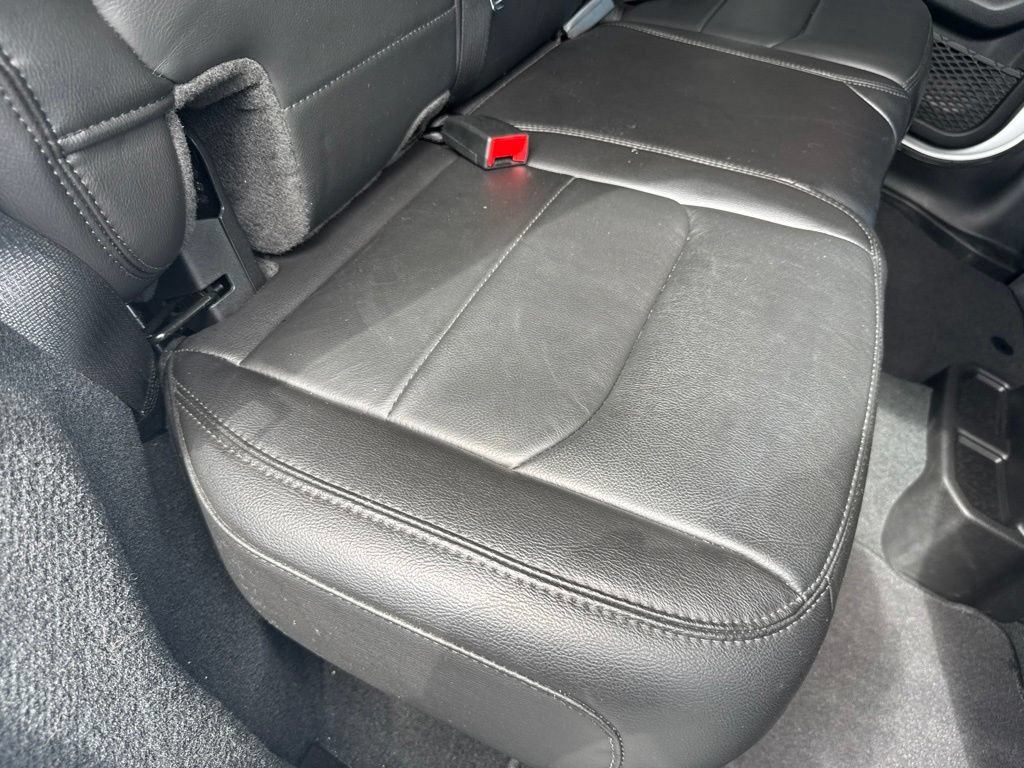 Used 2023 Jeep Wrangler Unlimited Sahara AWD/4WD image 62