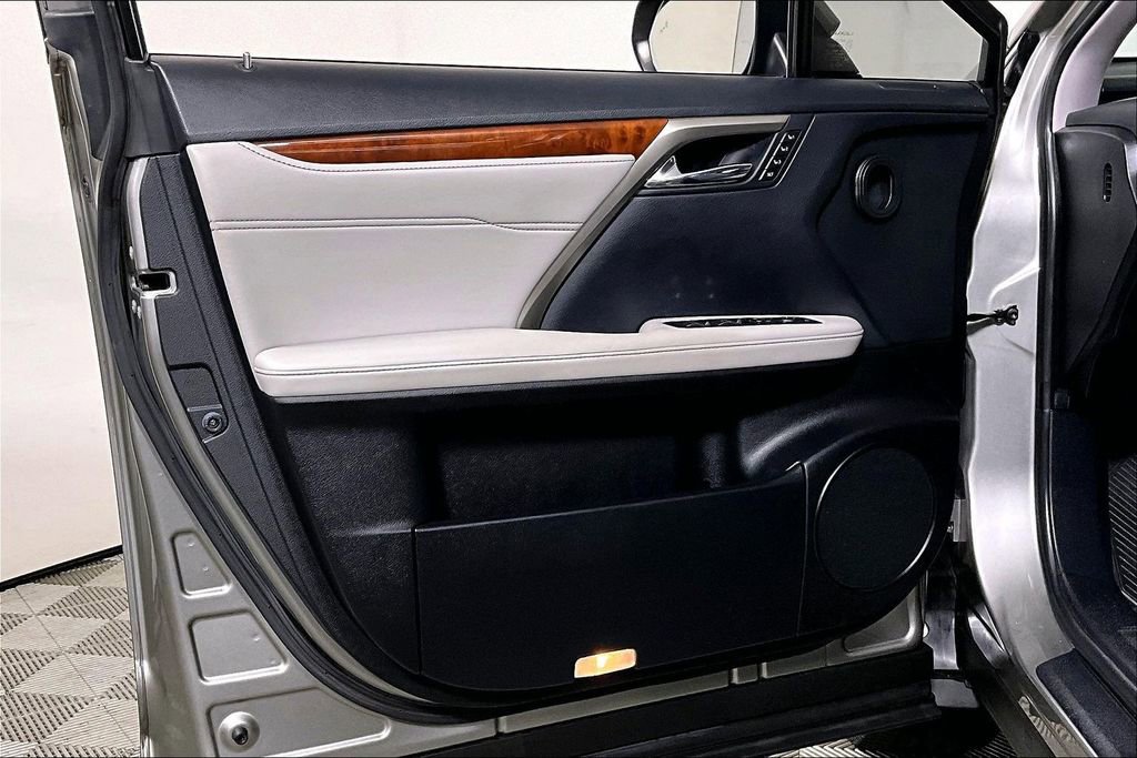 Used 2018 Lexus RX 350L FWD w/ Premium Package image 23