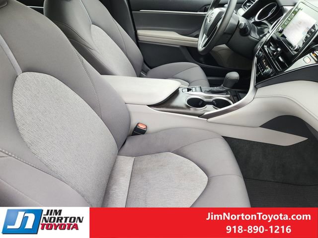 Used 2023 Toyota Camry LE FWD image 15