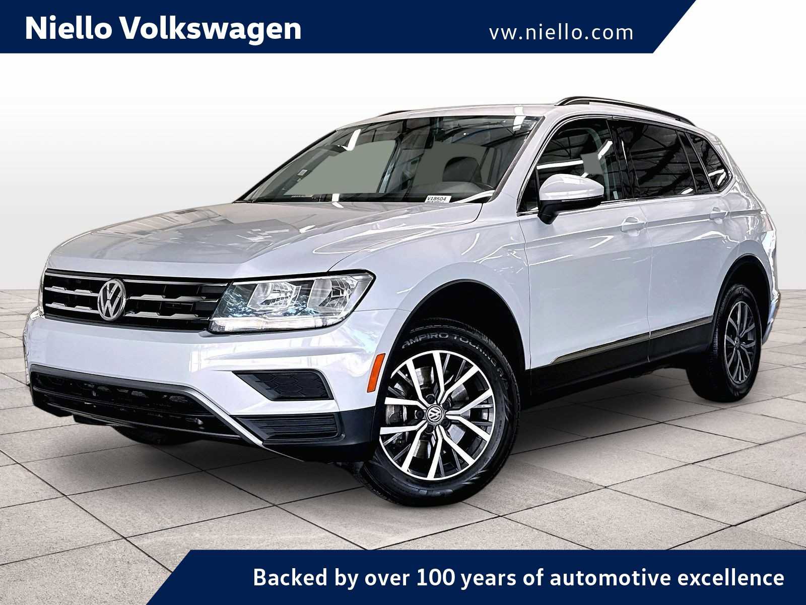 Used 2018 Volkswagen Tiguan SE AWD/4WD image 1