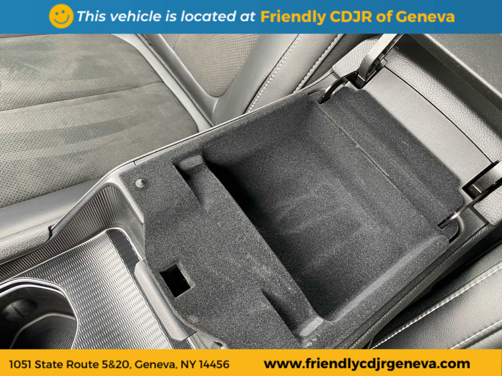 Used 2025 Jeep Grand Cherokee L Altitude image 22