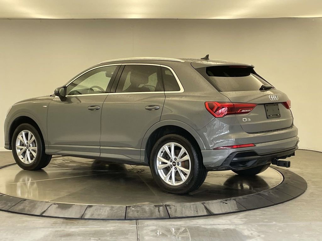 Used 2021 Audi Q3 2.0T Premium Plus image 3