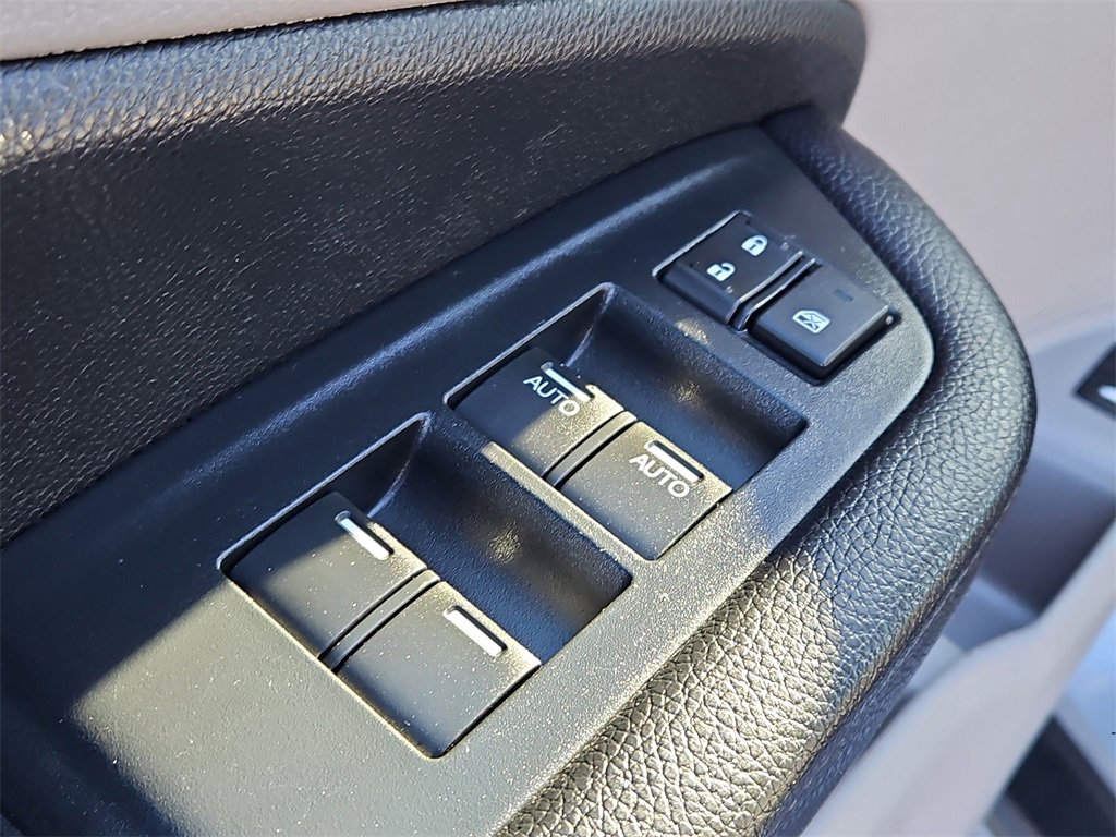 Certified 2022 Honda Pilot Touring image 30