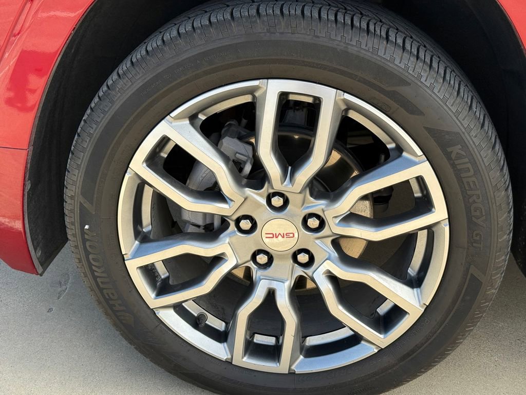 Used 2024 GMC Terrain Denali w/ Denali Premium Package image 10