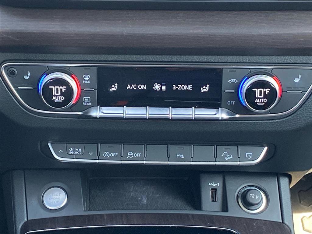 Used 2022 Audi Q5 2.0T Premium w/ Convenience Package image 9