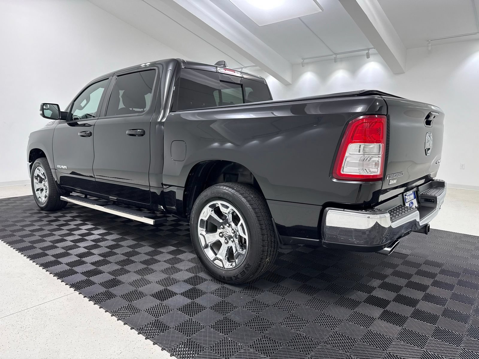 Used 2022 RAM 1500 Big Horn AWD/4WD image 4