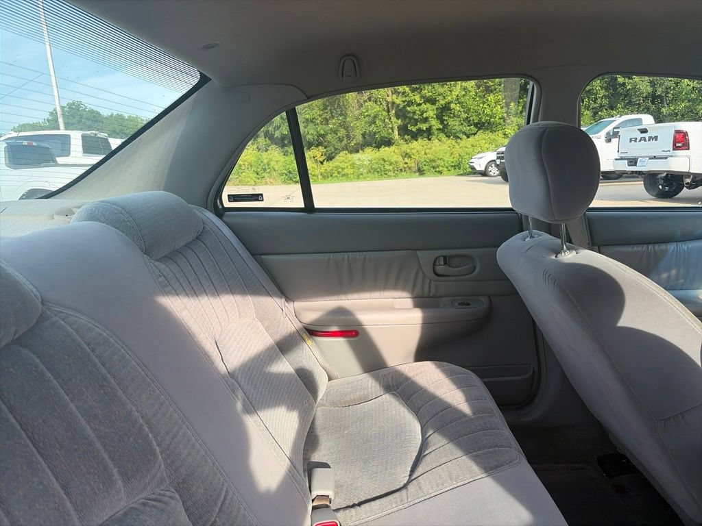 Used 2002 Buick Century Custom w/ Custom Premium Pkg FWD image 12
