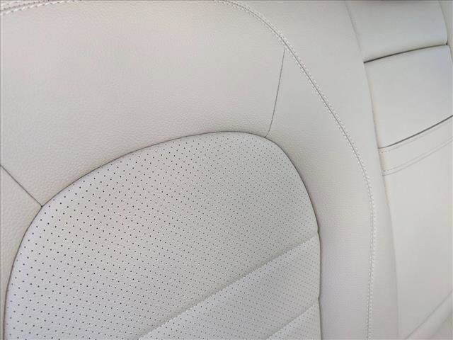 Used 2020 Mercedes-Benz GLC 300 image 19