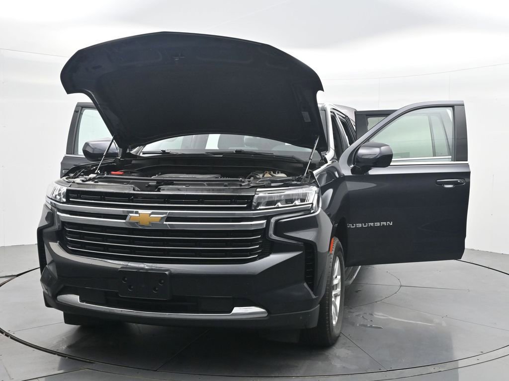 Used 2023 Chevrolet Suburban LT AWD/4WD image 23