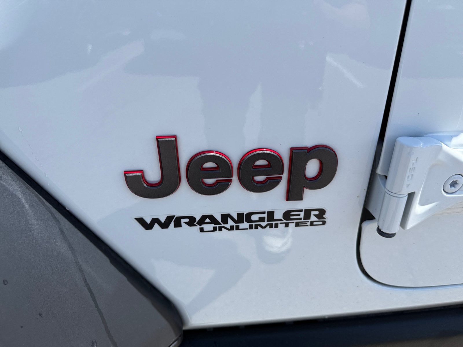 Used 2021 Jeep Wrangler Unlimited Rubicon w/ LED Lighting Group AWD/4WD image 24