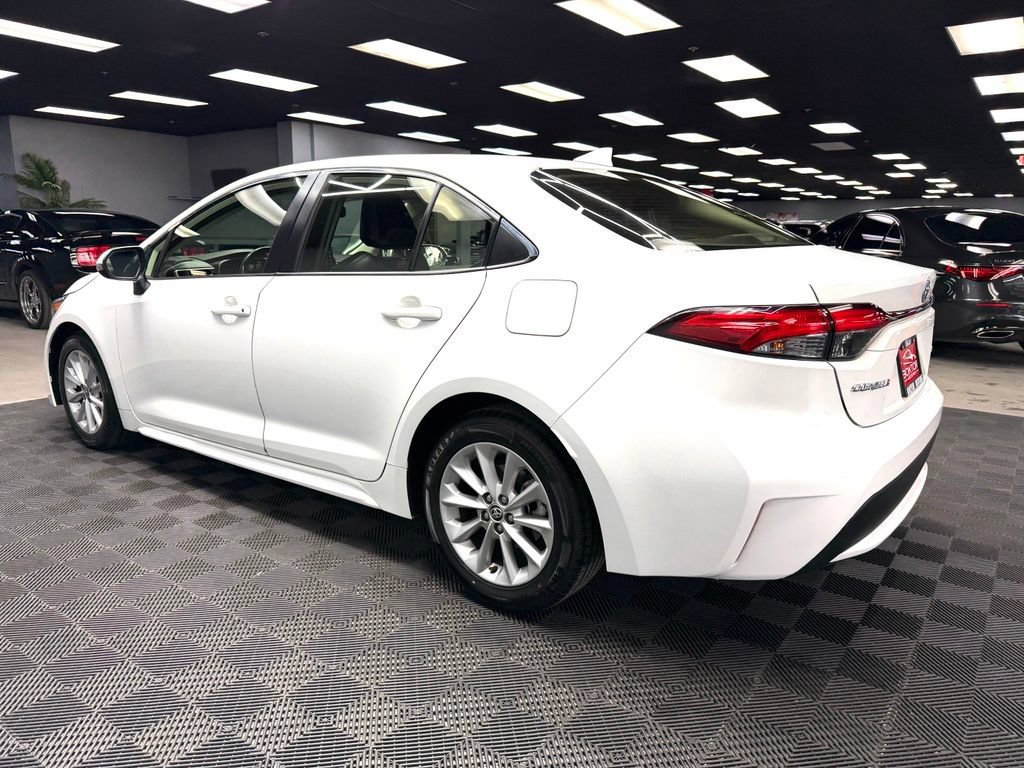 Used 2020 Toyota Corolla XLE w/ Carpet Mat Package (TMS) FWD image 9