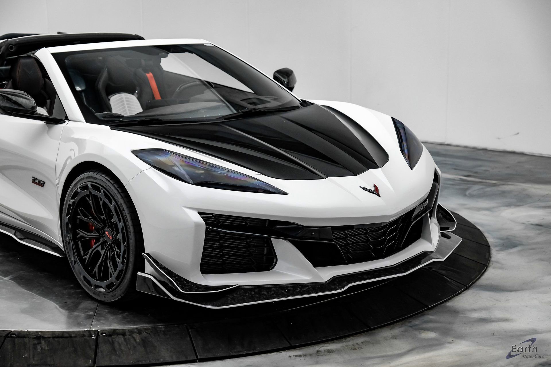 Used 2023 Chevrolet Corvette Z06 w/ Z07 Performance Package image 31