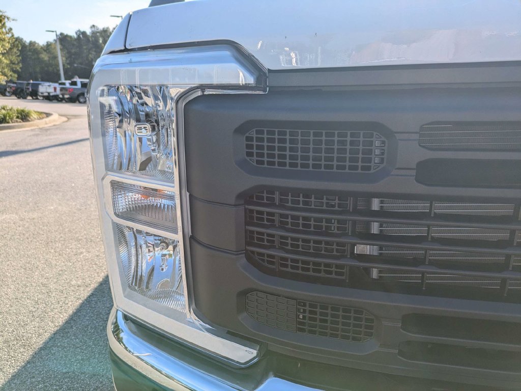 New 2027 Ford F250 XL AWD/4WD image 10