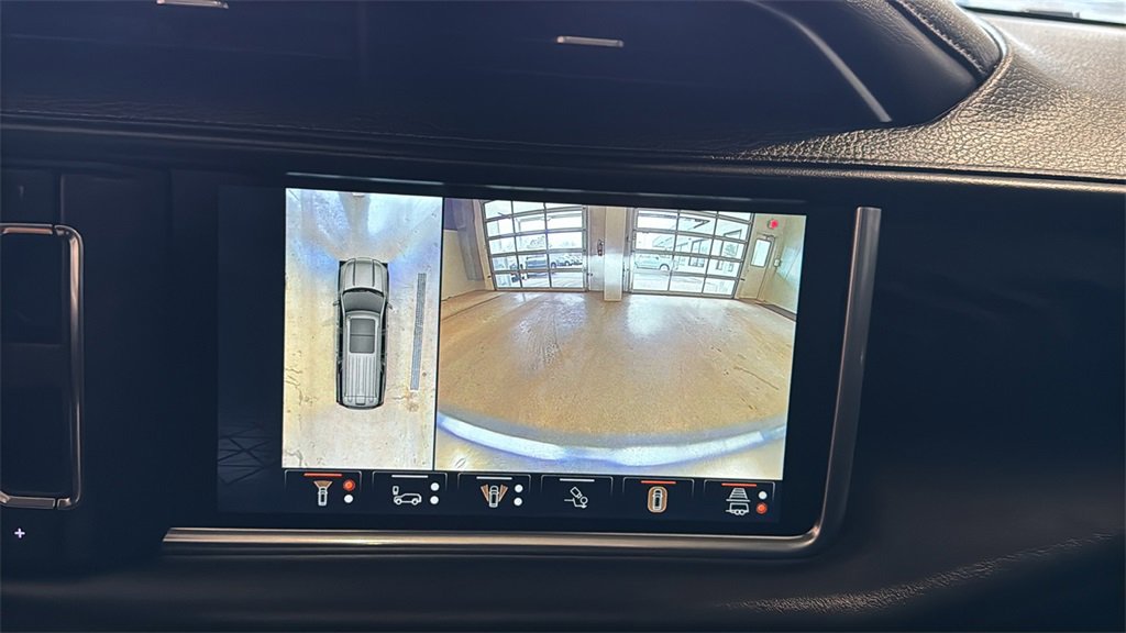 Used 2024 GMC Yukon Denali w/ Denali Reserve Package image 42