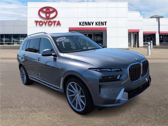 Used 2024 BMW X7 xDrive40i image 1