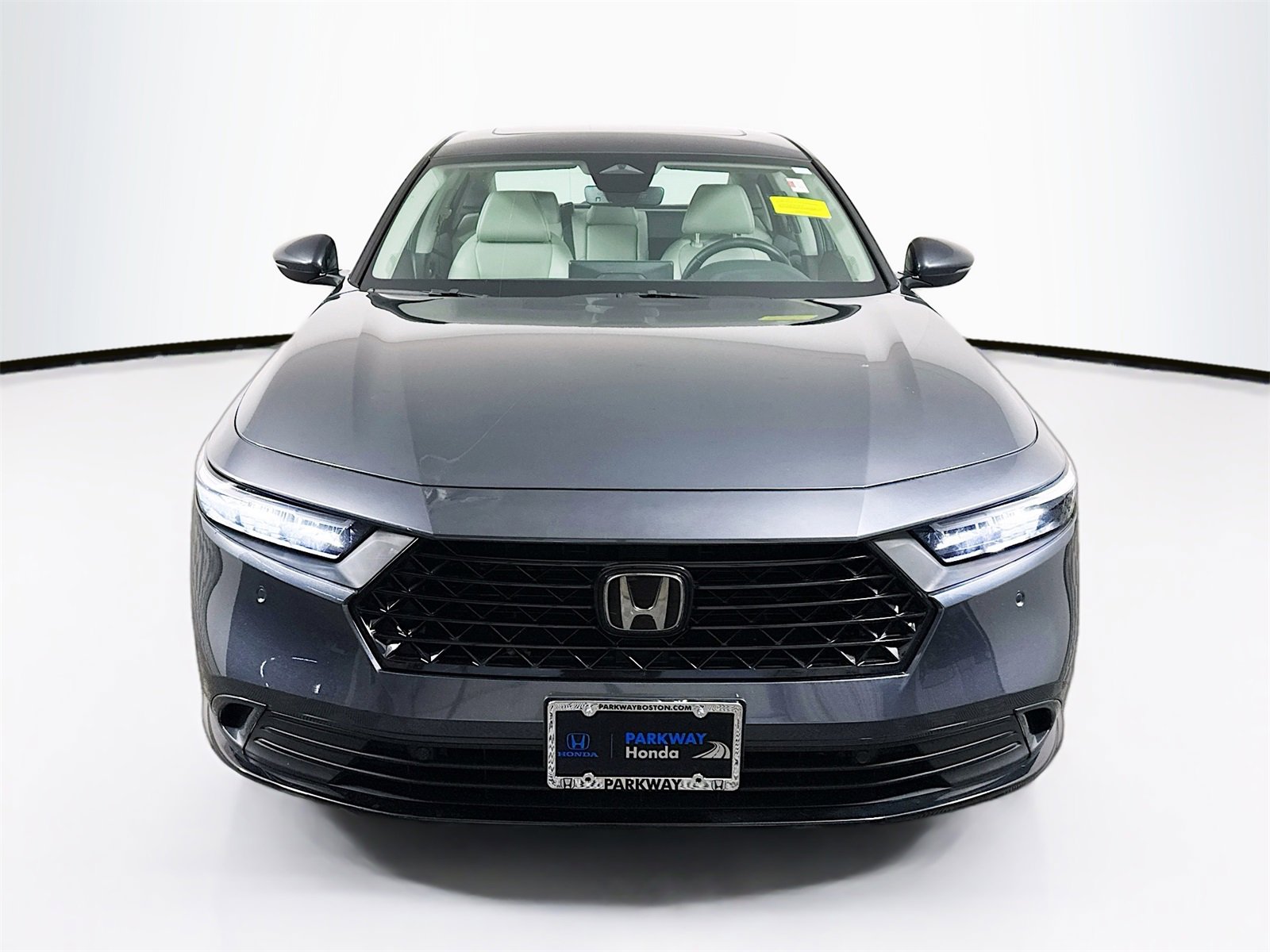 Used 2023 Honda Accord EX-L image 2
