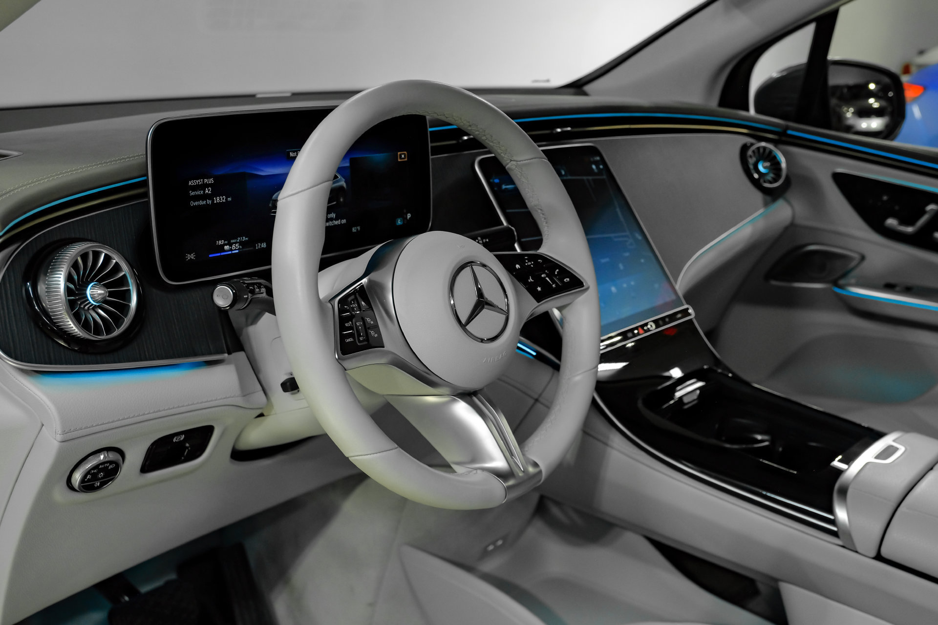 Used 2023 Mercedes-Benz EQE 350+ SUV w/ AMG Line Exterior Package image 20