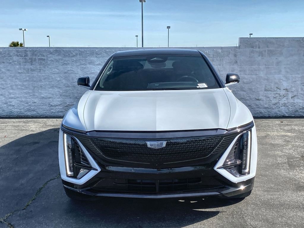 Certified 2026 Cadillac Lyriq Premium Sport w/ LPO, Floor Liner Package image 37