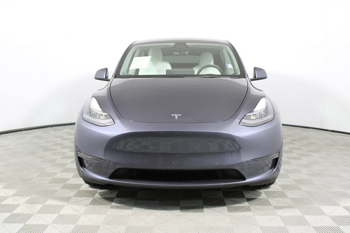 Used 2022 Tesla Model Y Long Range AWD/4WD image 2