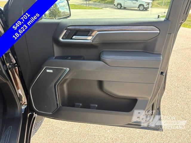 Used 2025 Chevrolet Silverado 1500 LTZ AWD/4WD image 30