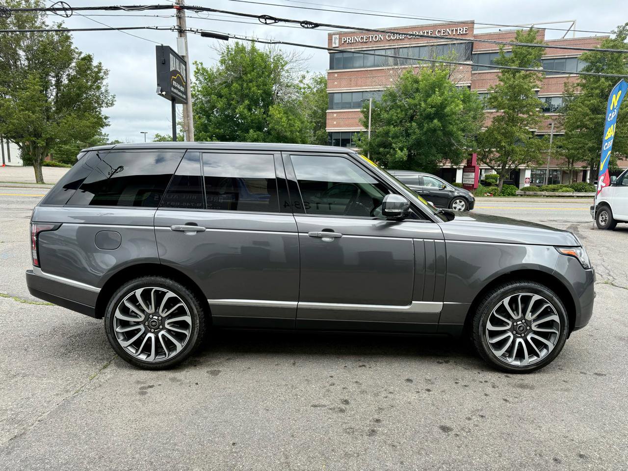 Used 2014 Land Rover Range Rover Autobiography AWD/4WD image 6