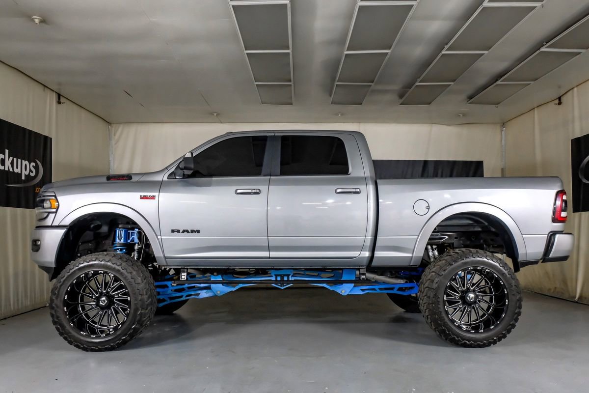 Used 2022 RAM 2500 Laramie w/ Night Edition AWD/4WD image 11