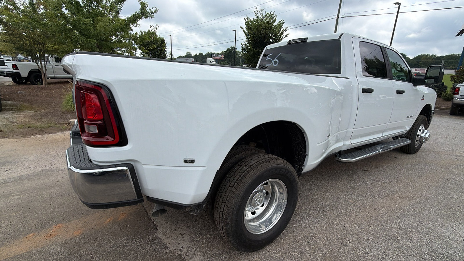 New 2026 RAM 3500 Big Horn AWD/4WD image 8