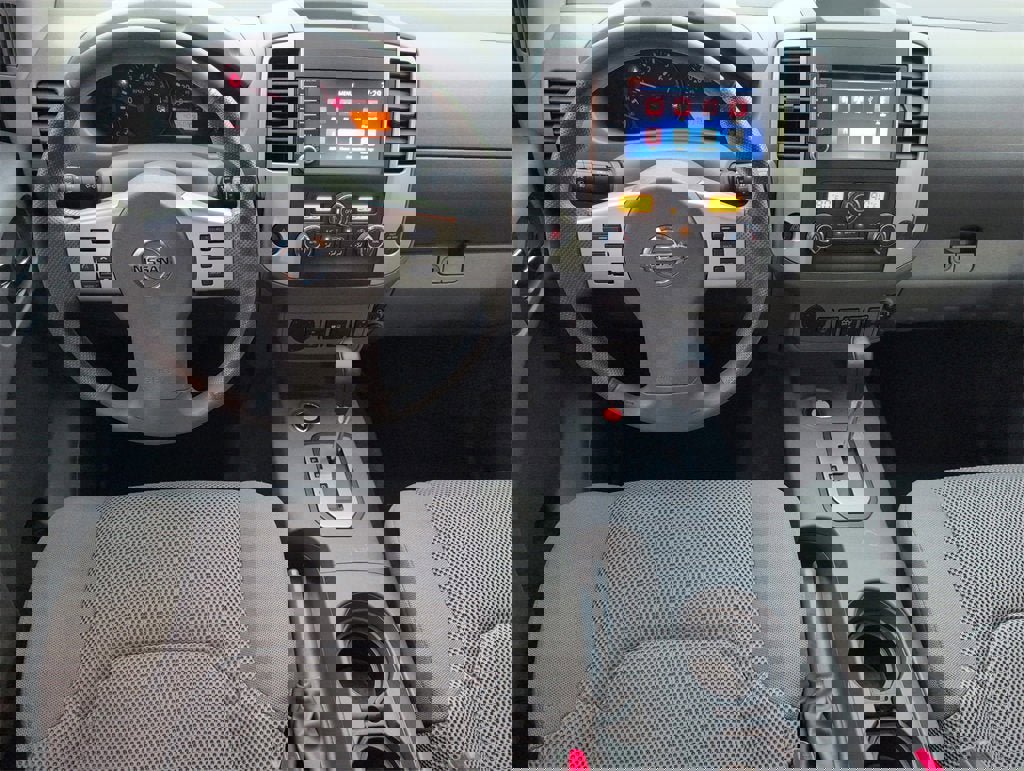 Used 2020 Nissan Frontier SV image 30