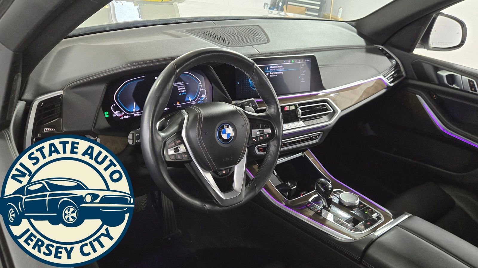 Used 2023 BMW X5 xDrive45e w/ Climate Comfort Package image 10
