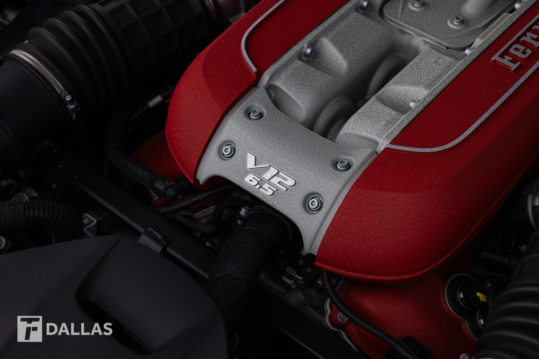Used 2018 Ferrari 812 Superfast RWD image 8