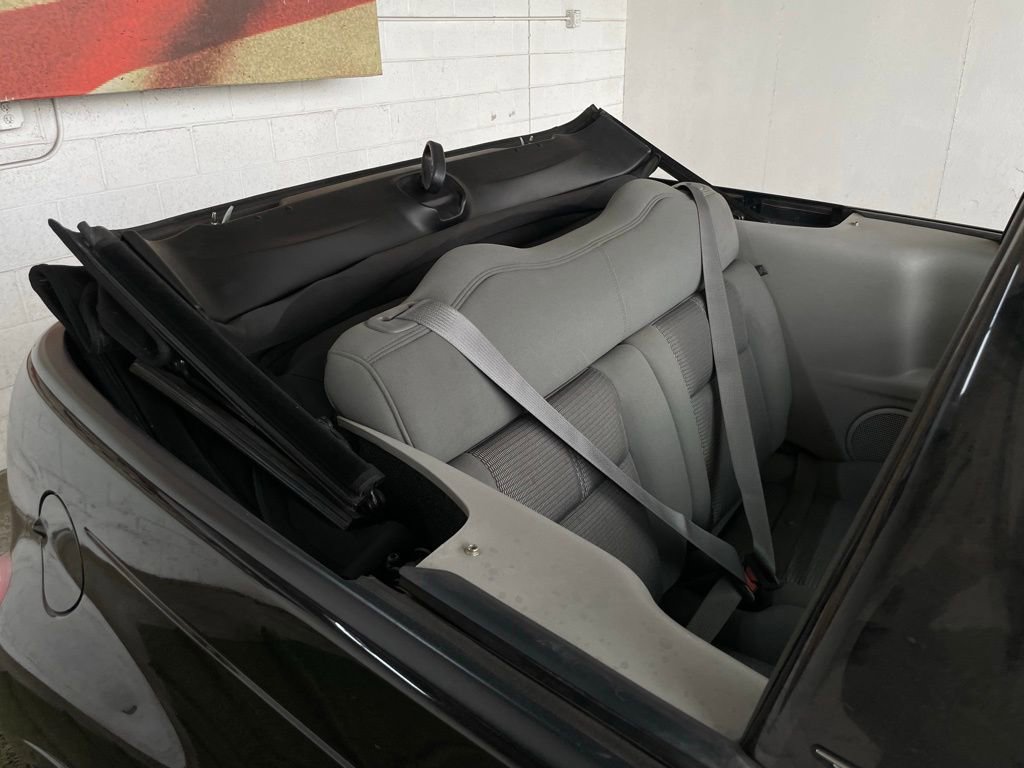 Used 2007 Chrysler PT Cruiser Convertible w/ Spring Special Group image 12