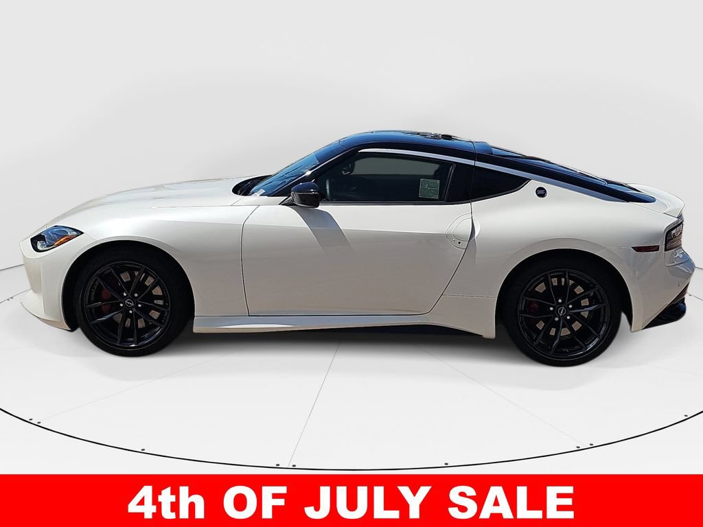 Used 2025 Nissan Z Performance w/ Floor Mat Package RWD image 6