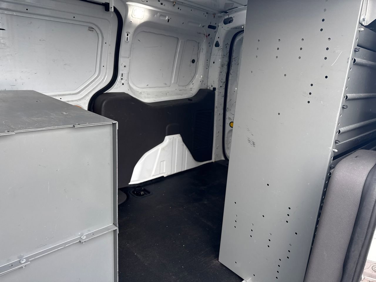 Used 2020 Ford Transit Connect XL image 13