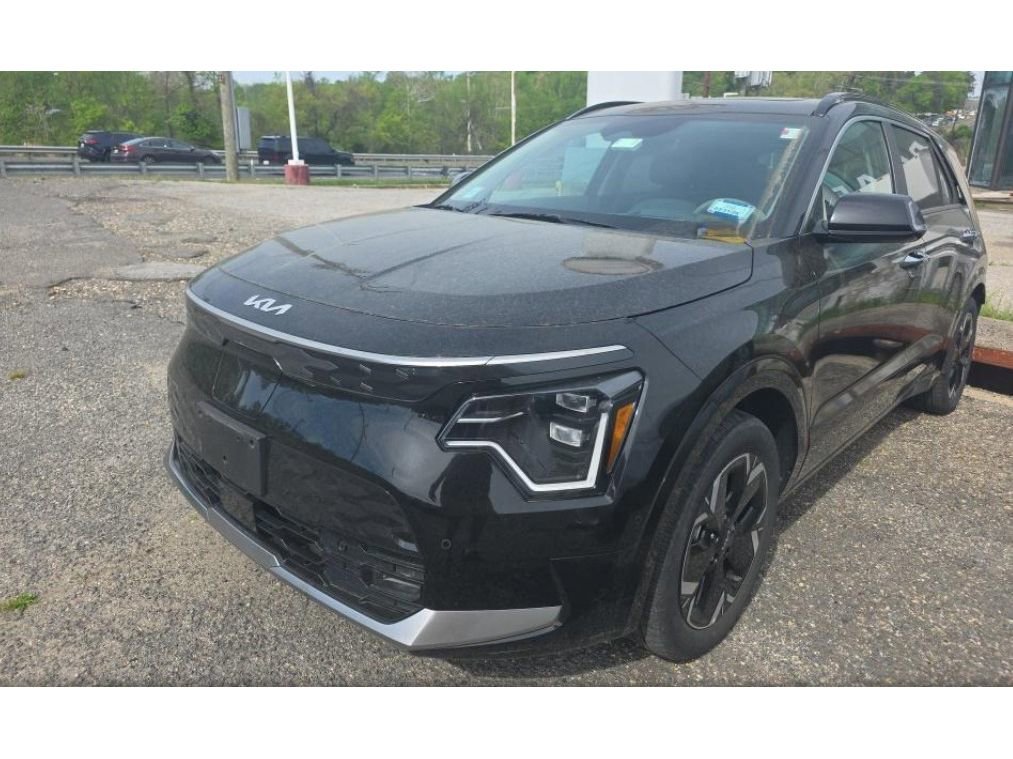 Used 2024 Kia Niro Wave w/ Wave Preserve Package image 1